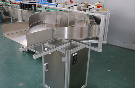 高速旋转式西林瓶贴标机