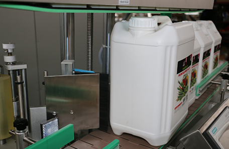 单面贴标机 单面贴标机