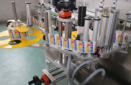 防冻液双面贴标机 防冻液双面贴标机