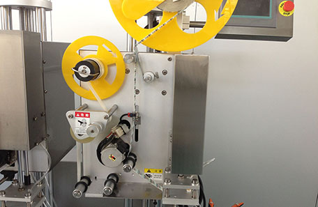 纸盒在线打印贴标机 纸盒在线打印贴标机