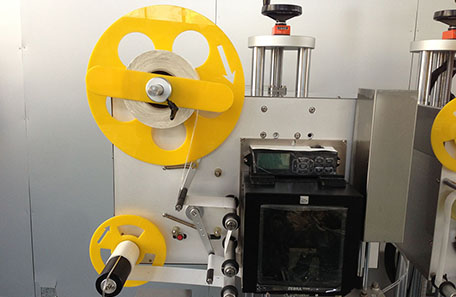 纸盒在线打印贴标机 纸盒在线打印贴标机