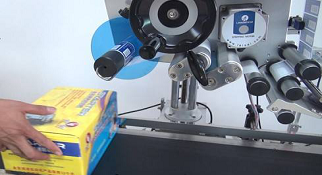 上海轩特：圆瓶自动贴标机给市场带来新动力