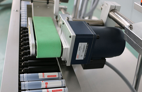 卧式采血管贴标机 卧式采血管贴标机