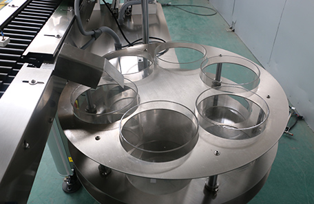 卧式小瓶贴标机 卧式小瓶贴标机