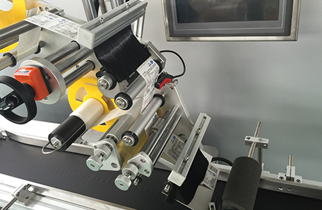 顶部双标贴标机 顶部双标贴标机