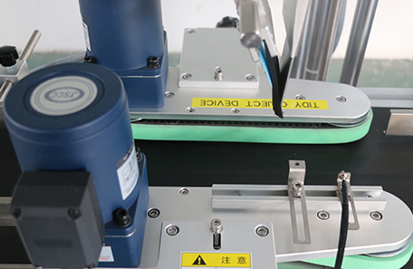 纸盒平面转角贴标机 纸盒平面转角贴标机