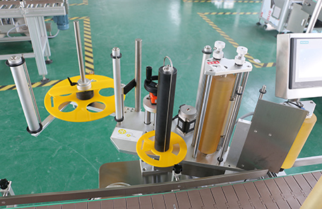 圆瓶定点定位贴标机 圆瓶定点定位贴标机