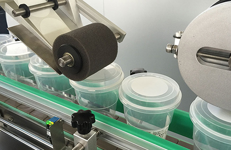 杯顶及侧面贴标机 杯顶及侧面贴标机