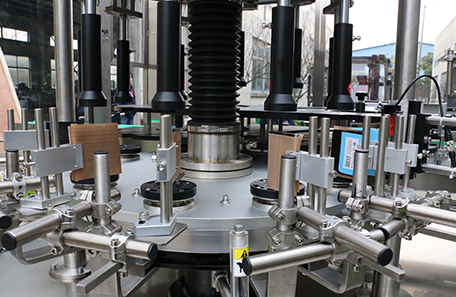 全自动回转式不干胶贴标机-XTHZ-720J型 全自动回转式不干胶贴标机-XTHZ-720J型