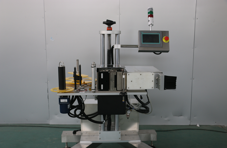 纸箱表面打印贴标机 纸箱表面打印贴标机