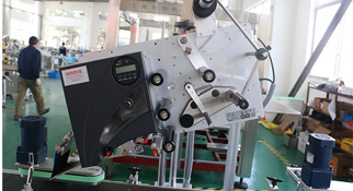 自动贴标签机的使用特点和应用范围