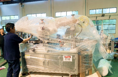 定制型平面打印和预制贴标机