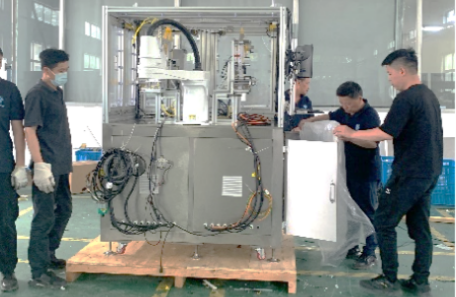 知名外资制药企业定制轩特纸箱全自动贴标生产线