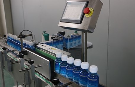 矿泉水贴标机 矿泉水贴标机