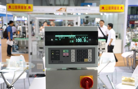 在线称重贴标机 在线称重贴标机